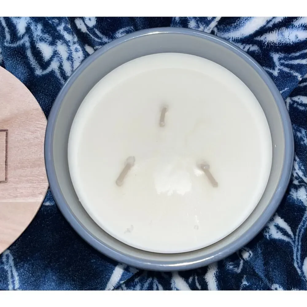 NEW! Grace & Beauty Platinum Smoke Soy Wax Blend Scented Candle 14.5oz